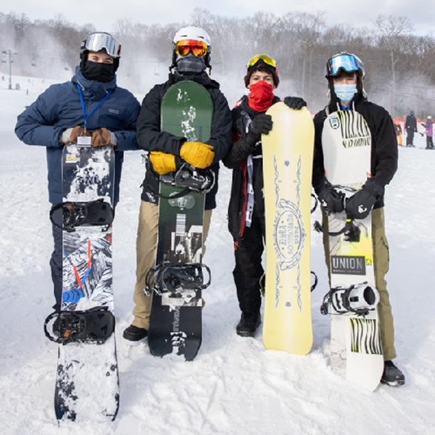 Picture of Mountain Masters Snowboard Program (7-19)